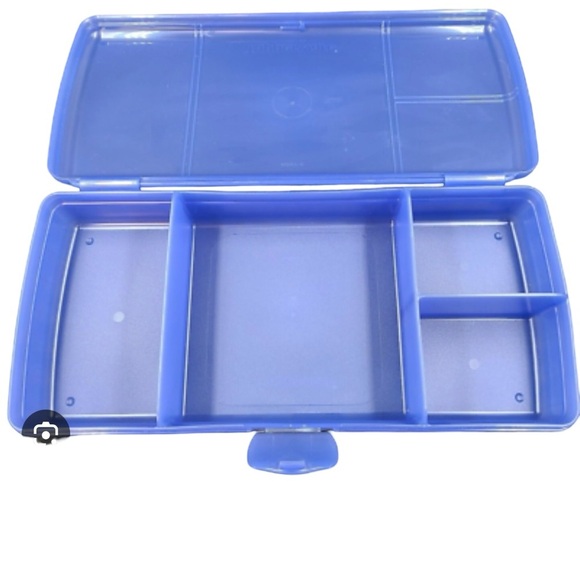 Tupperware Lunch & Things Container Blue NWT - Picture 1 of 3